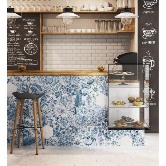 bisztro azulejos fenyes kek kezzel festett dekor csempe regies hullamos rusztikus elegans mediterran vintage hatszogletu falburkolat konyha furdoszoba csempebolt.jpg